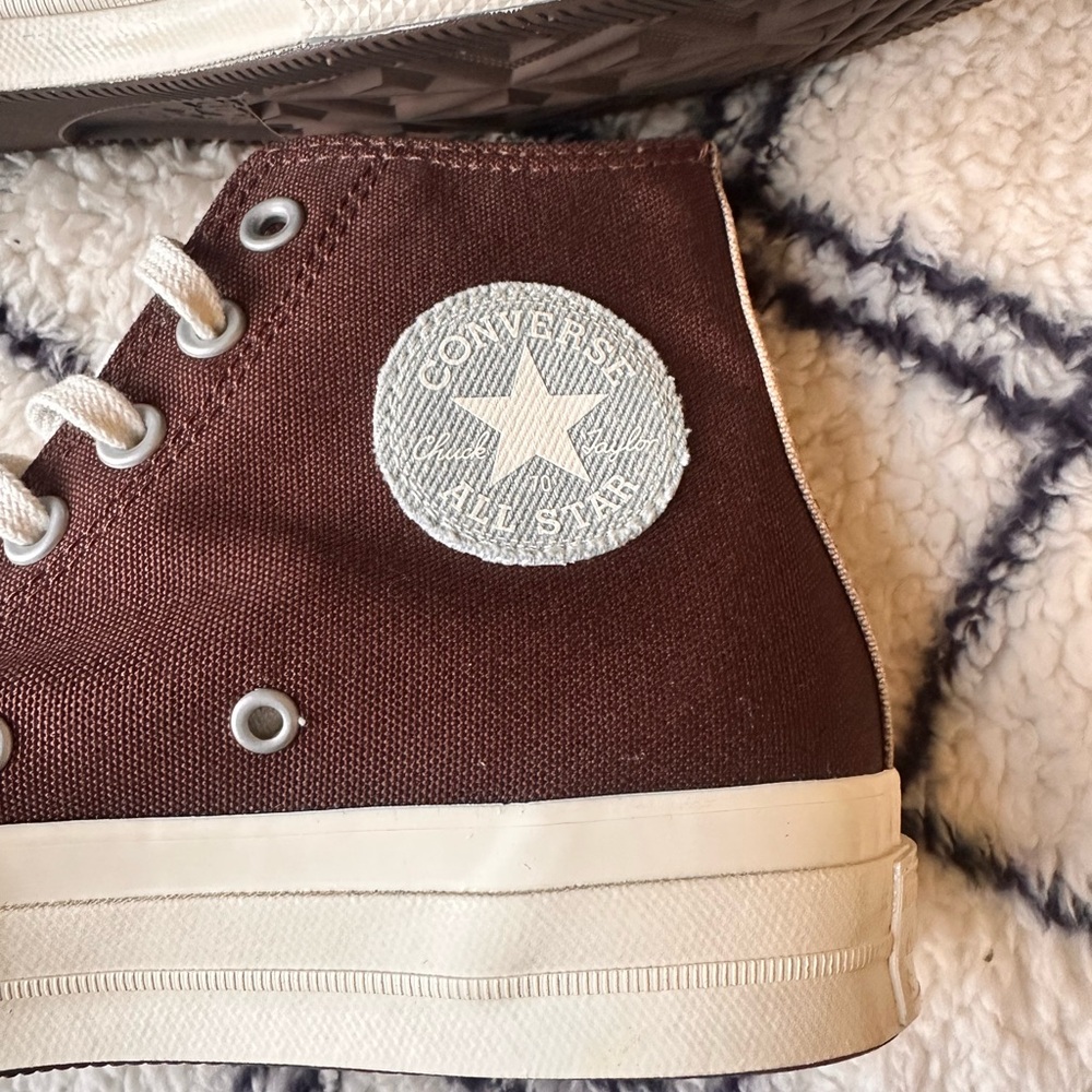 ⚪️🟤 Converse Hightop - Picture 4 of 7